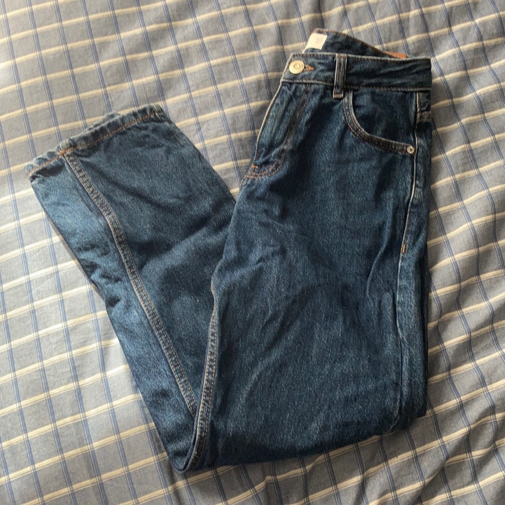 Mango mom jeans.
